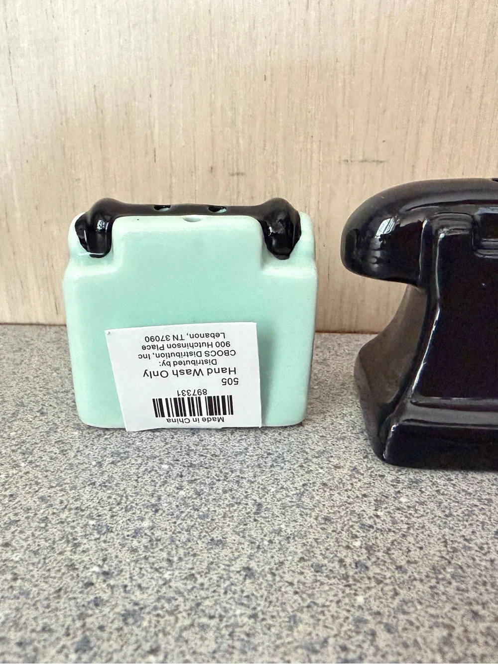 New Crate & Barrel Old Fashioned Typewriter Telephone Salt & Pepper Shaker Set